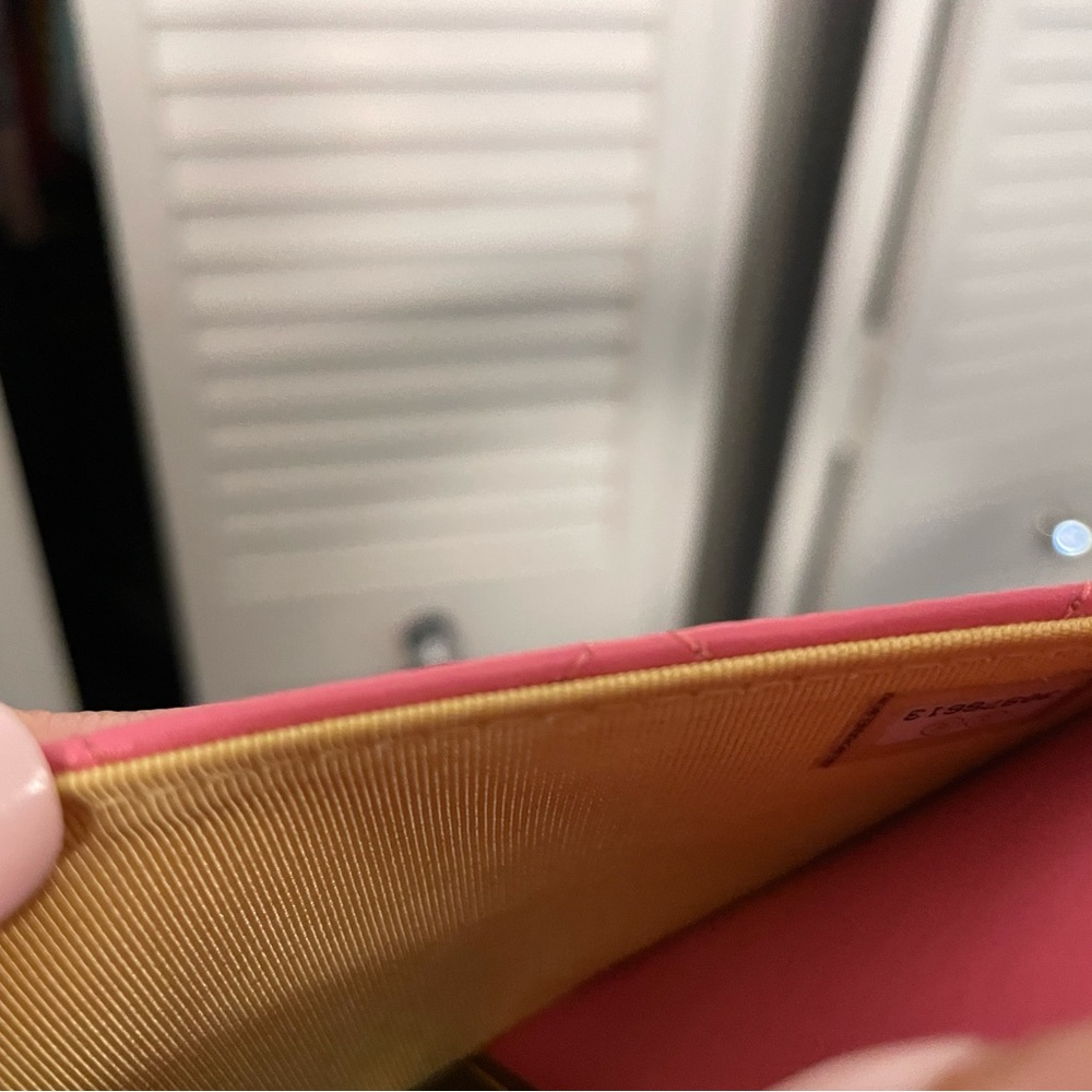 CHANEL PINK 21P WOC IRIDESCENT HARDWARE LIMITED EDITION Beautiful 💕 ❌sold FF❌ - Picture 15 of 16